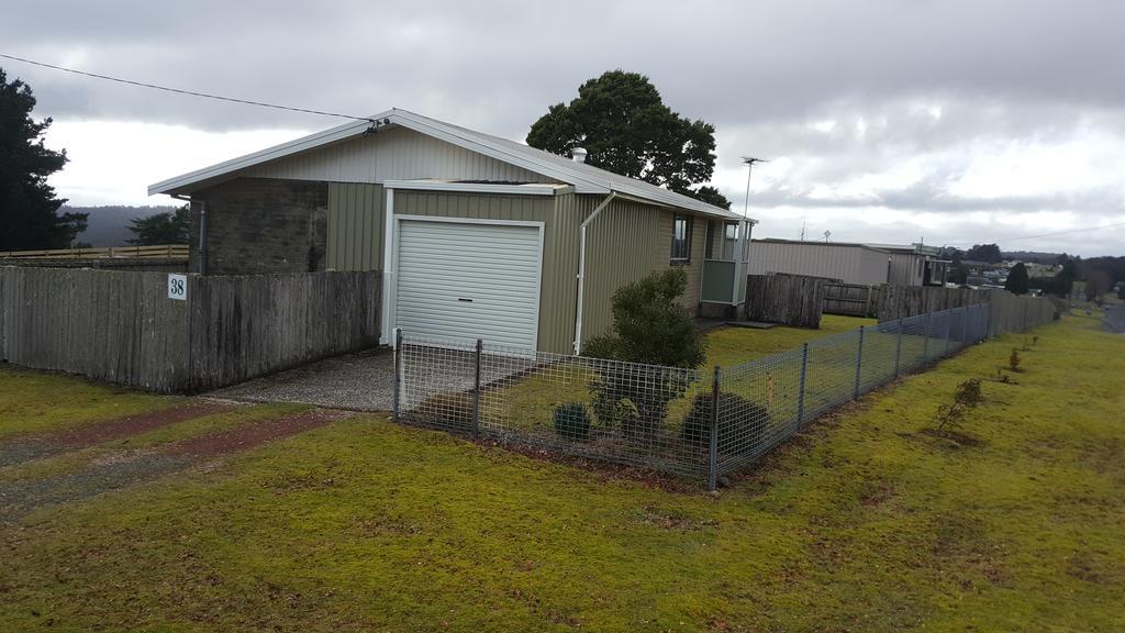 Holiday home Falls Unit *