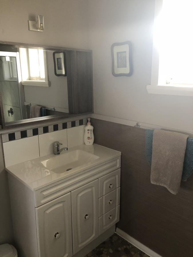 Falls Unit * Waratah
